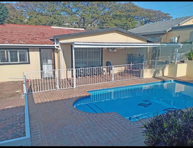 3 BEDROOM HOUSE FOR SALE IN BLUFF